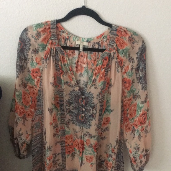 5 tops one Price - Picture 4 of 6